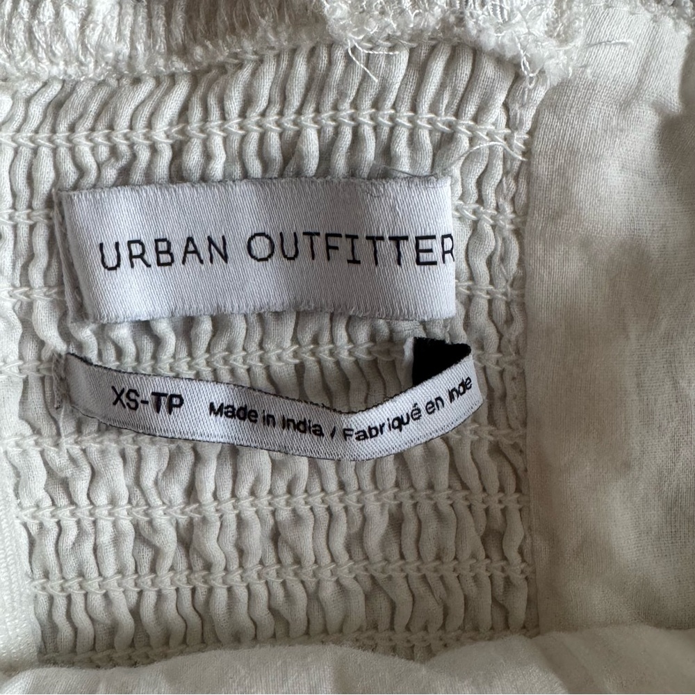 Urban Outfitters White linen mini dress with Lace-Up front and ruffle trim -XS - Picture 6 of 8